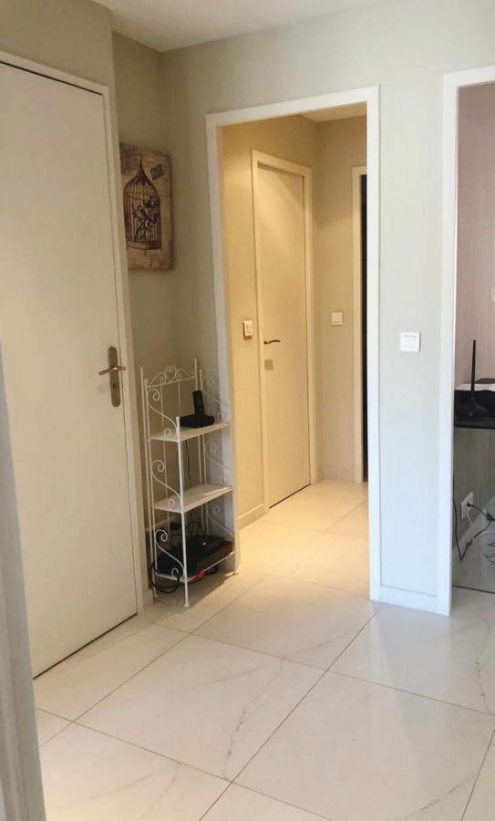 Luxurious Appartment Near The Airport Nisa Exterior foto